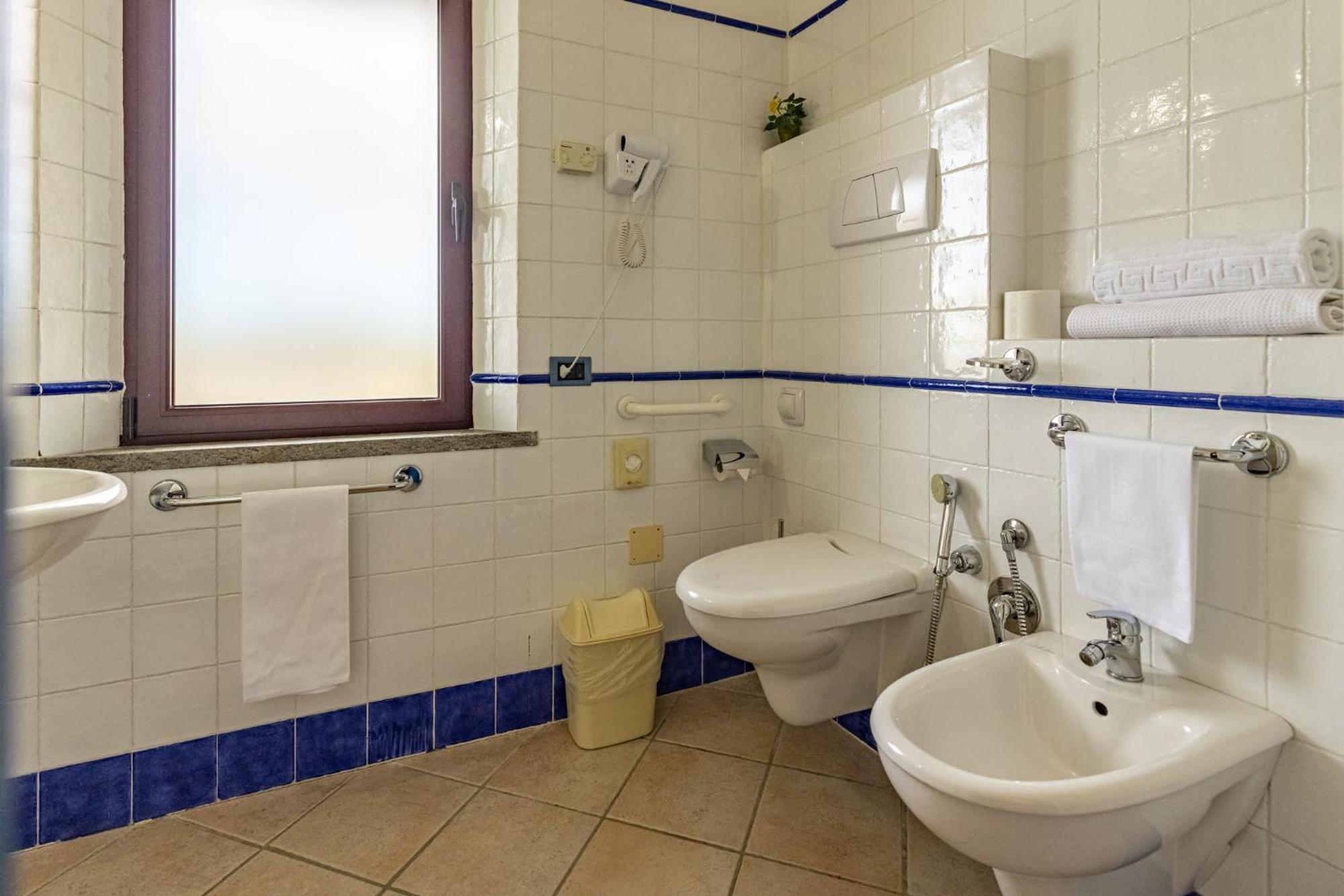 1000 Miglia Hotell Monteroni dʼArbia Exteriör bild