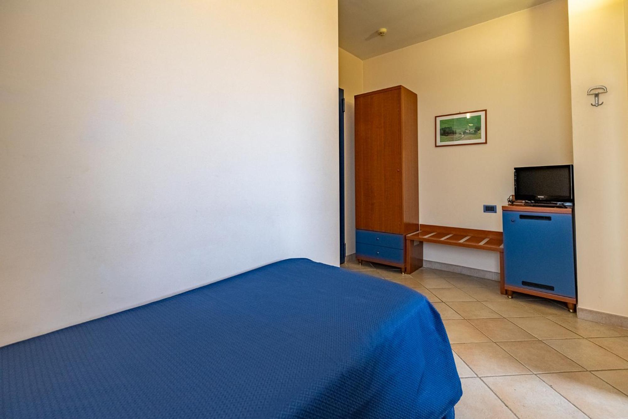 1000 Miglia Hotell Monteroni dʼArbia Exteriör bild
