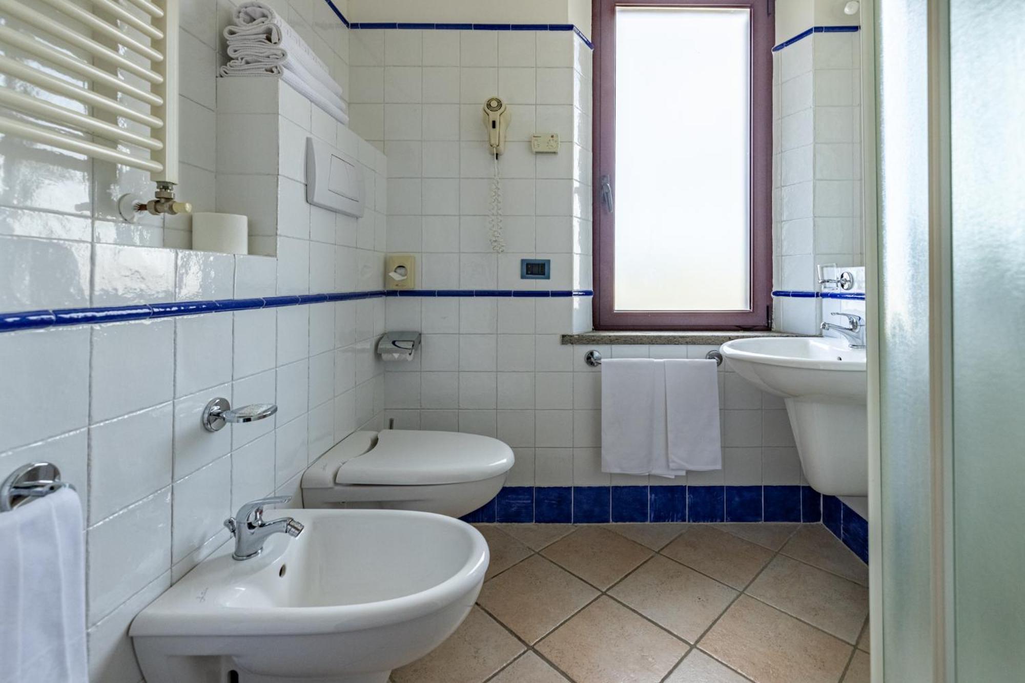 1000 Miglia Hotell Monteroni dʼArbia Exteriör bild