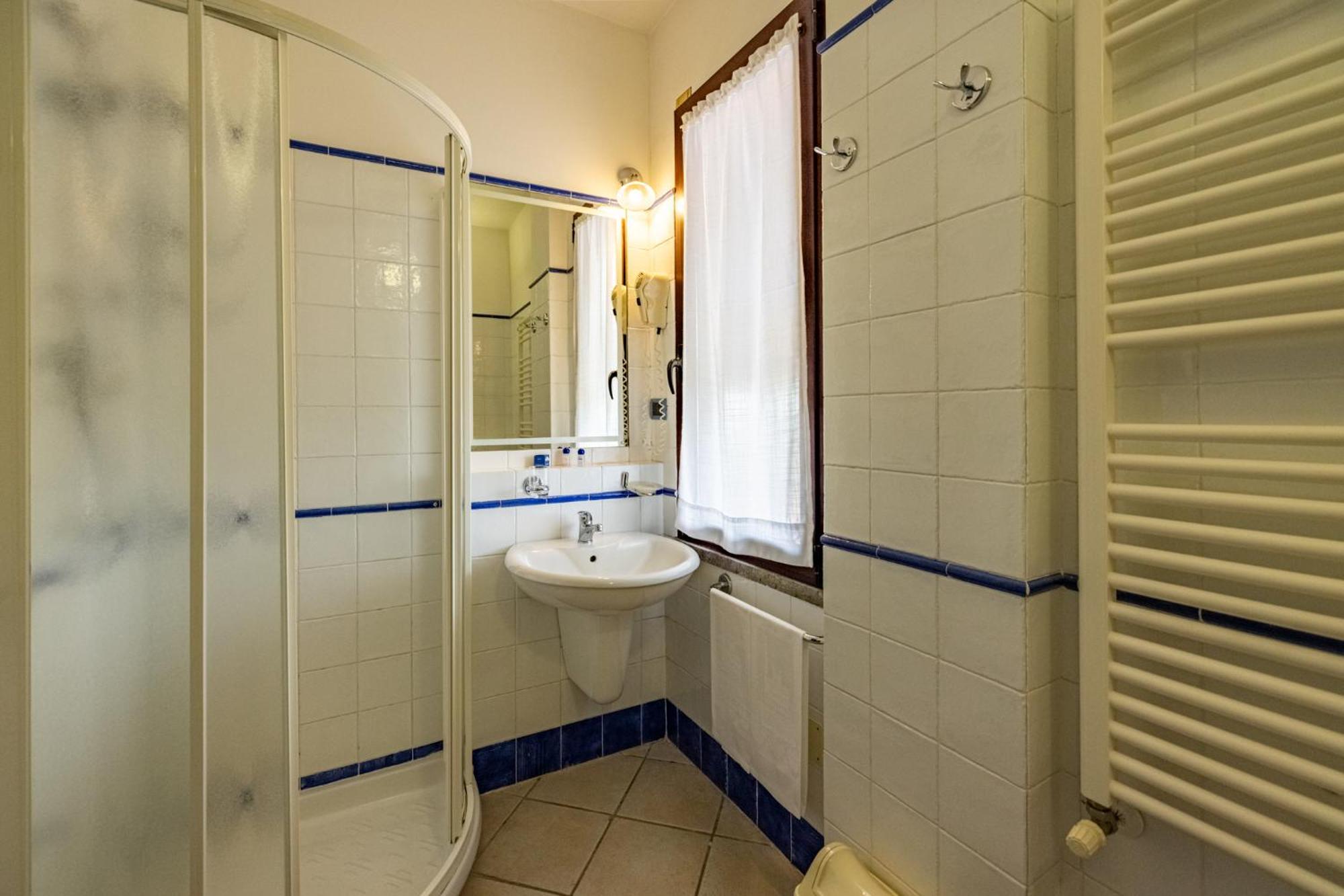 1000 Miglia Hotell Monteroni dʼArbia Exteriör bild