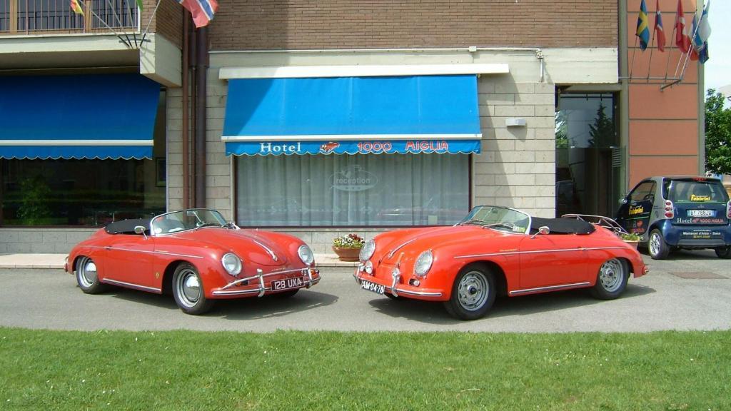 1000 Miglia Hotell Monteroni dʼArbia Exteriör bild
